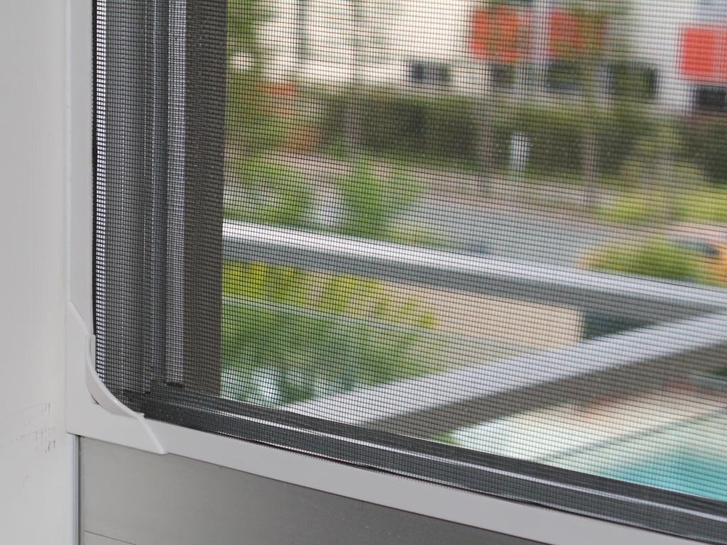 Window fly screen